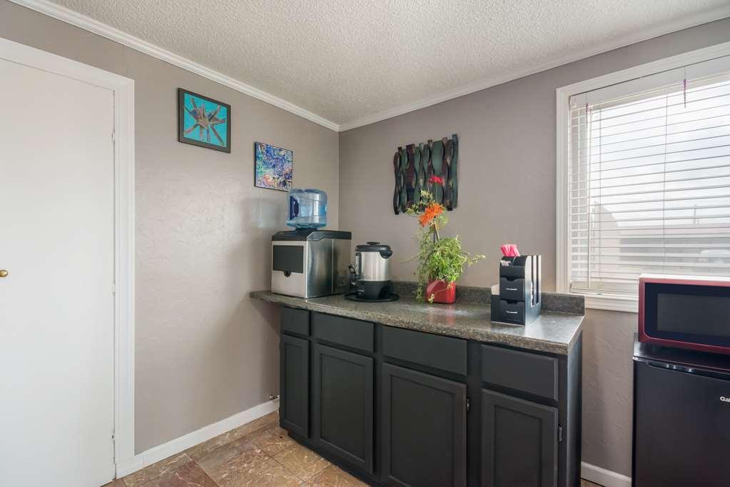 Americas Best Value Inn Woodward At 8Th St Εστιατόριο φωτογραφία